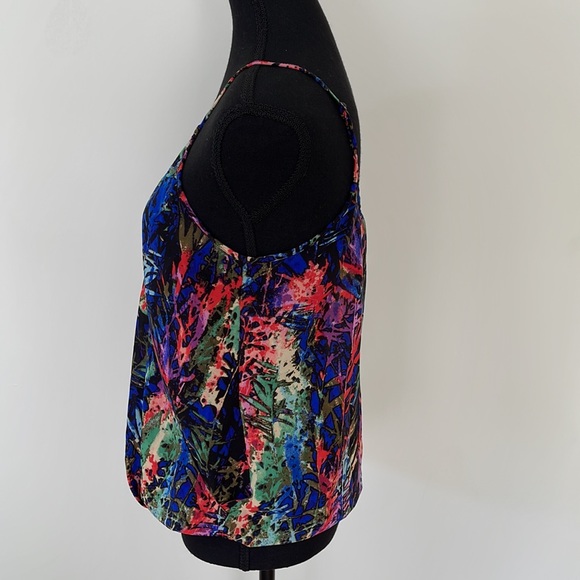 Multi colored  dressy tank top - Picture 4 of 5
